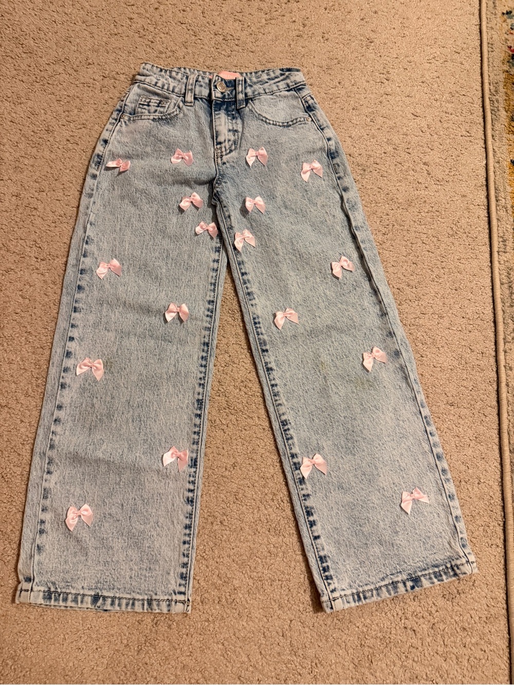 Light Wash Girls Jeans with Pink Bow Accents